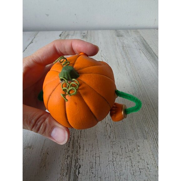 Vintage ceramic anthropomorphic pumpkin jack-o'-lantern shelf-center figurine st - Picture 5 of 8